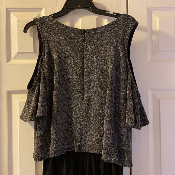 Cold shoulder dressy black pantsuit WITH POCKETS - Picture 4 of 7